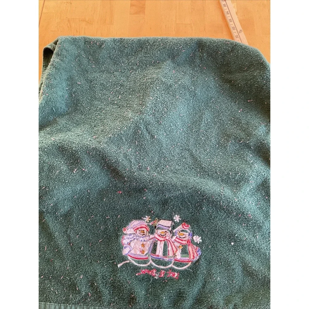 Christmas towels Bath Towel Set 3 Pc Green Santa Embroidered Hand Wash Cloth